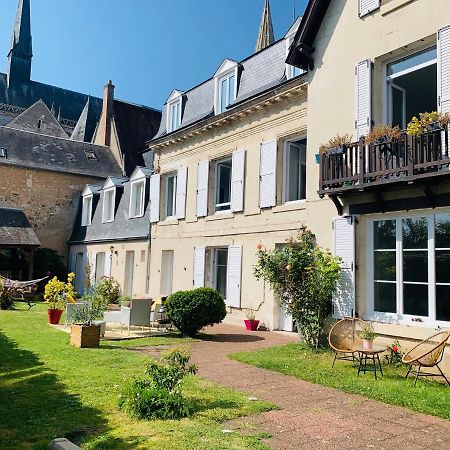 Hotel Les Tourterelles Vendôme Esterno foto