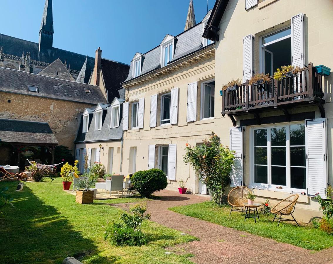 Hotel Les Tourterelles Vendôme Esterno foto