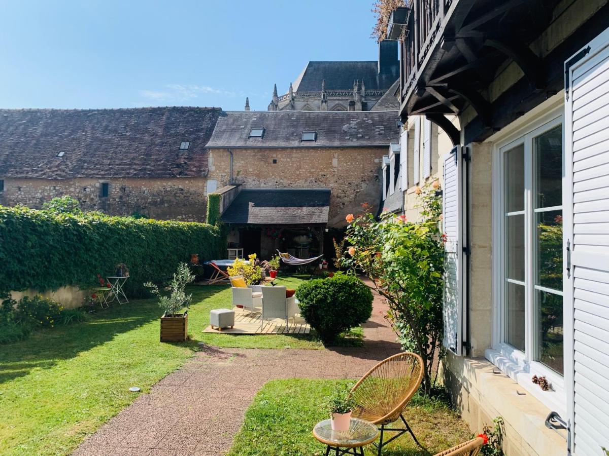 Hotel Les Tourterelles Vendôme Esterno foto