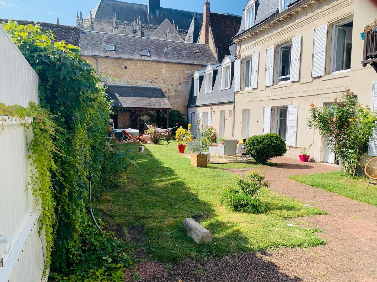 Hotel Les Tourterelles Vendôme Esterno foto
